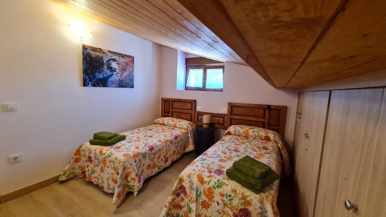 Casa Rural Los 7 Pinos De Gredos นาวาร์เรดอนดา เด เกรโดส ภายนอก รูปภาพ