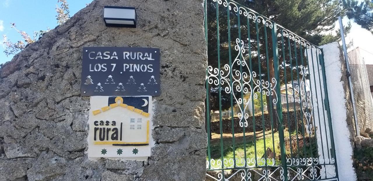 Casa Rural Los 7 Pinos De Gredos นาวาร์เรดอนดา เด เกรโดส ภายนอก รูปภาพ